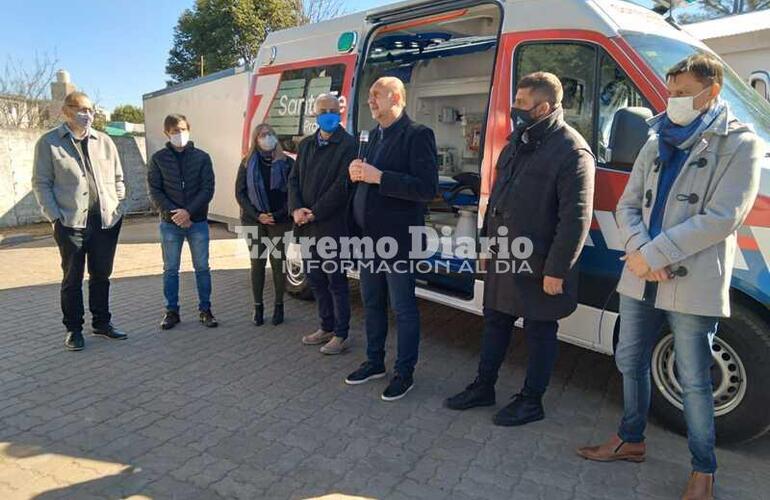 Imagen de Nueva ambulancia de alta complejidad en el Hospital N° 50