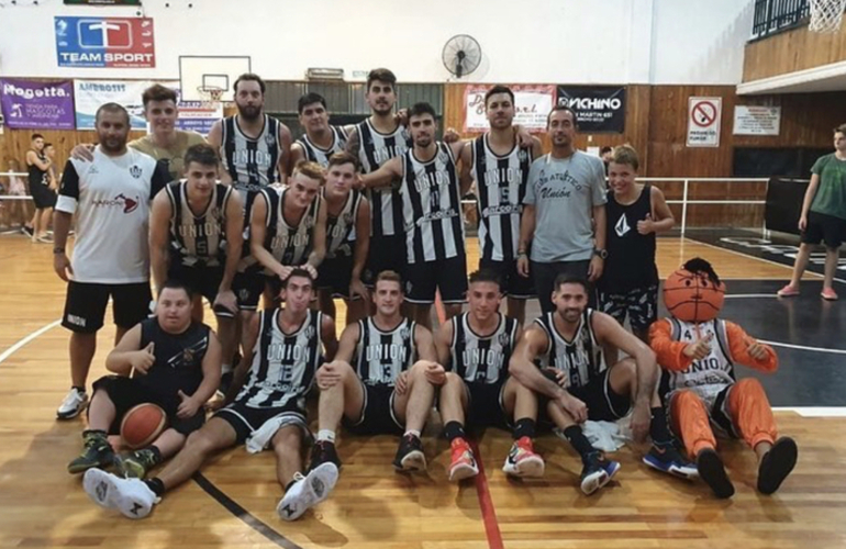 Imagen de Uni&oacute;n le gan&oacute; 96 a 50 a Universitario, en el regreso a la A2.