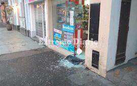 Imagen de Vuelven a robar en la agencia de celulares de San Mart&iacute;n al 700