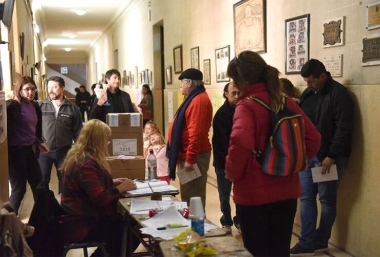 Imagen de El transporte p&uacute;blico ser&aacute; gratuito en las PASO del domingo y tambi&eacute;n en las generales