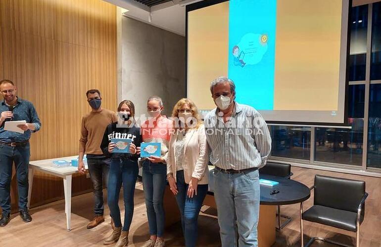 La presentación se realizó en la Biblioteca Argentina de la ciudad de Rosario,