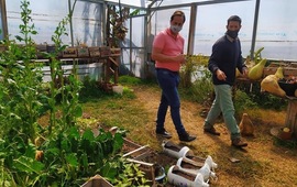 Imagen de El presidente comunal Esteban Ferri, recorri&oacute; el vivero �Estaci&oacute;n Verde�, en la previa de su 3er Aniversario.