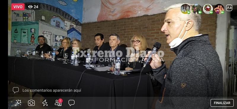 Imagen de Los Escribientes presentaron su tercera antolog&iacute;a