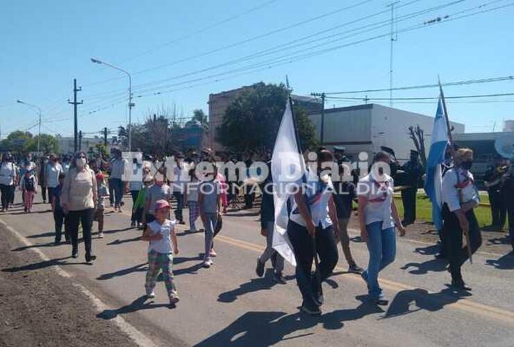 La Ministra Erika Gonnet encabezó el acto junto al presidente comunal José Lopez