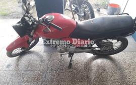 El joven fue trasladado al Hospital por la policia por escoriaciones en su pierna
