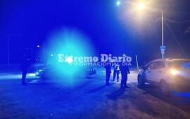 Anoche la polic&iacute;a realiz&oacute; controles en el ingreso al barrio