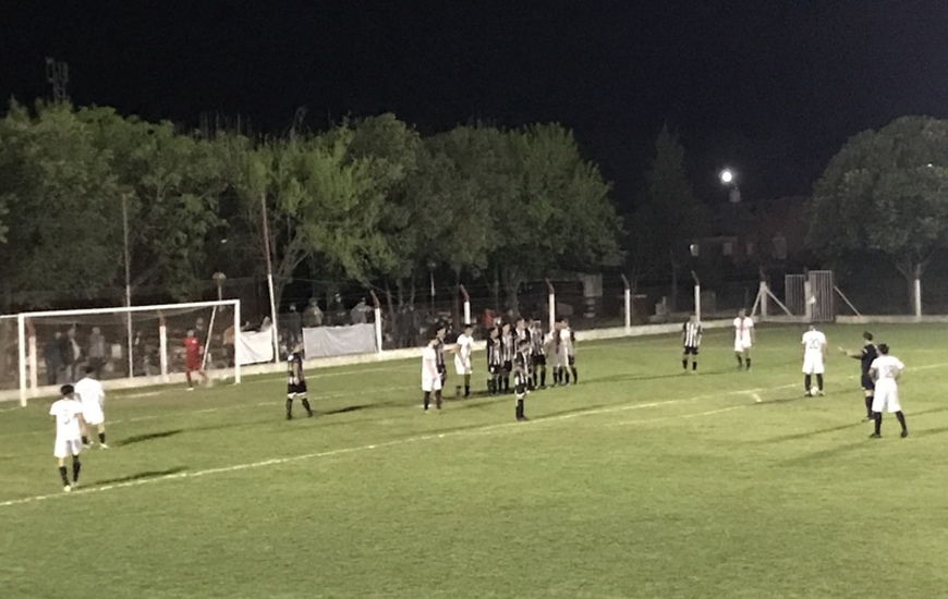 Imagen de Fecha 8: Uni&oacute;n perdi&oacute; 1 a 0 de visitante ante Atl&eacute;tico Pavon.