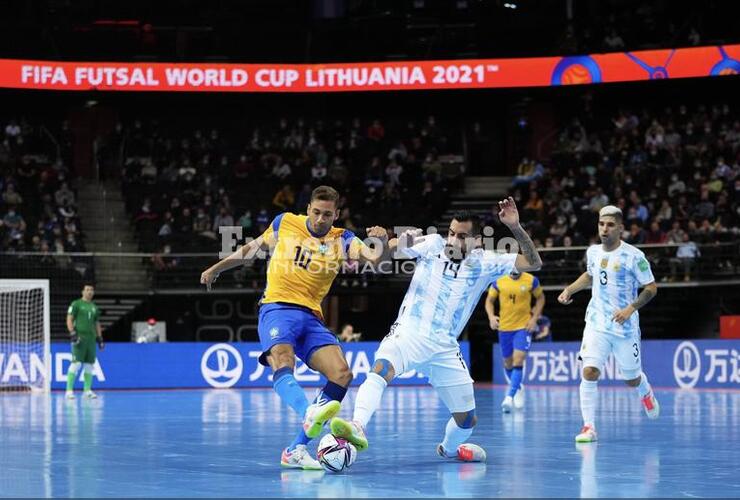 Imagen de Mundial de Futsal: Argentina venció 2 a 1 a Brasil en Semifinales y pasó a la Final