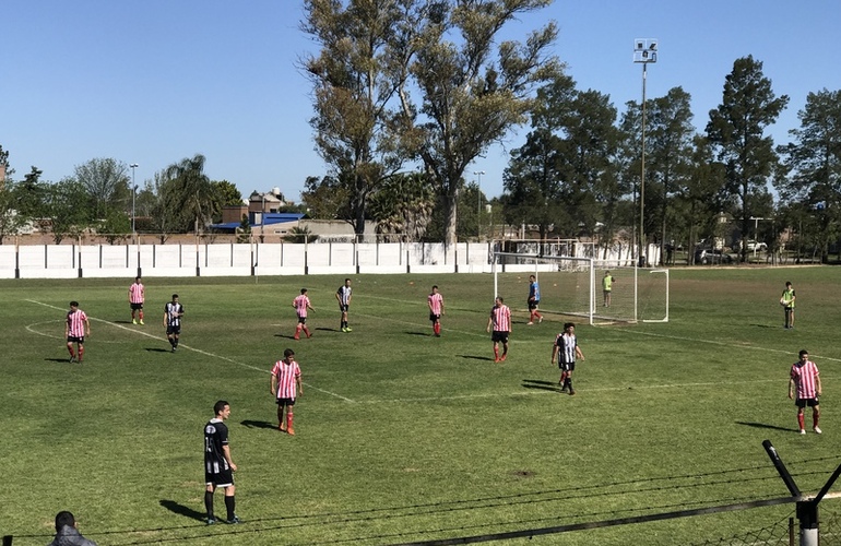 Imagen de Fecha 9: Unión venció 2 a 1 de local a Riberas y se metió entre los 8.