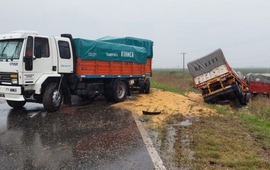 Imagen de Otro choque fatal en la regi&oacute;n bajo la lluvia: un muerto en una colisi&oacute;n de tres camiones en la Ruta 91