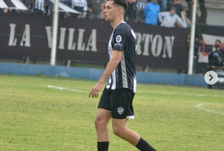 El goleador del "Blanco y Negro" se anotó por triplicado.