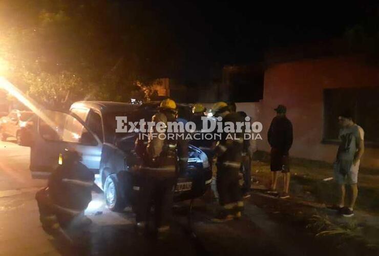 Imagen de Principio de incendio de un utilitario