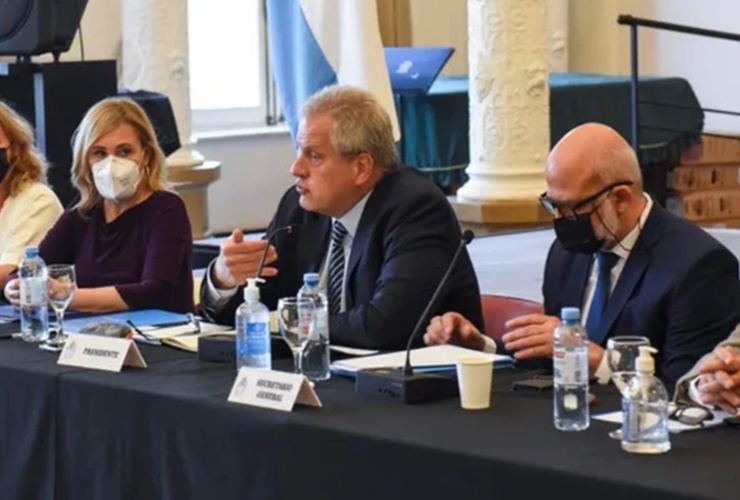 El ministro de Educación nacional, Jaime Perczyk, presidió la 112ª asamblea del Consejo Federal de Educación (CFE).