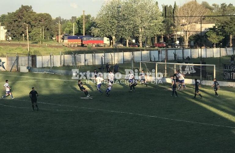 Imagen de Fecha 12: A.S.A.C. venci&oacute; de local 3 a 1 a Libertad de General Lagos.