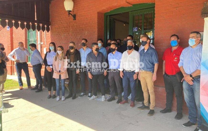 El tren parar&aacute; en cada una de las localidades del corredor.