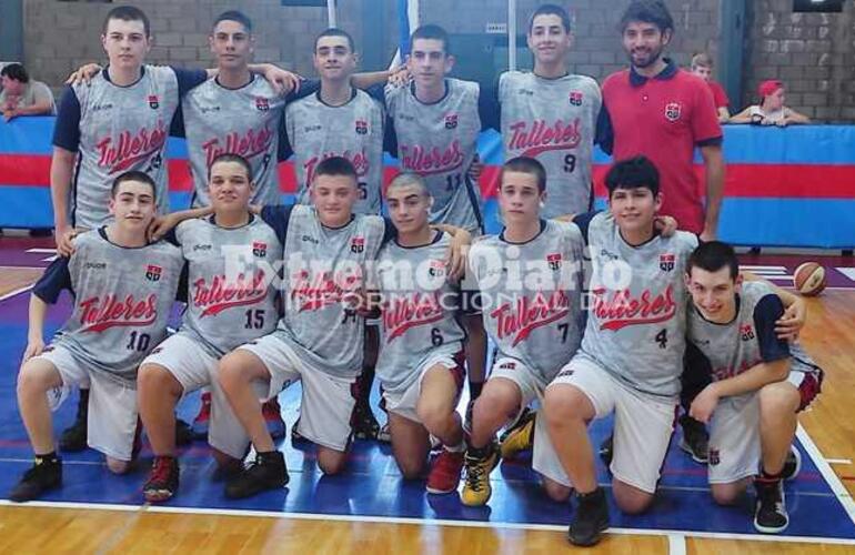 Sebastián González es el DT de la U15, además forma parte del plantel de Primera.