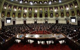 Imagen de El Senado renueva un tercio de las bancas y el oficialismo disputa 15 lugares