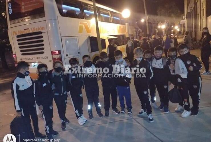 Los chicos conocerán la cancha de Boca y River.