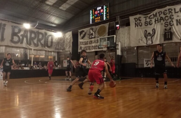 Mat&iacute;as Medrano fue el m&aacute;ximo anotador del partido con 21 tantos.