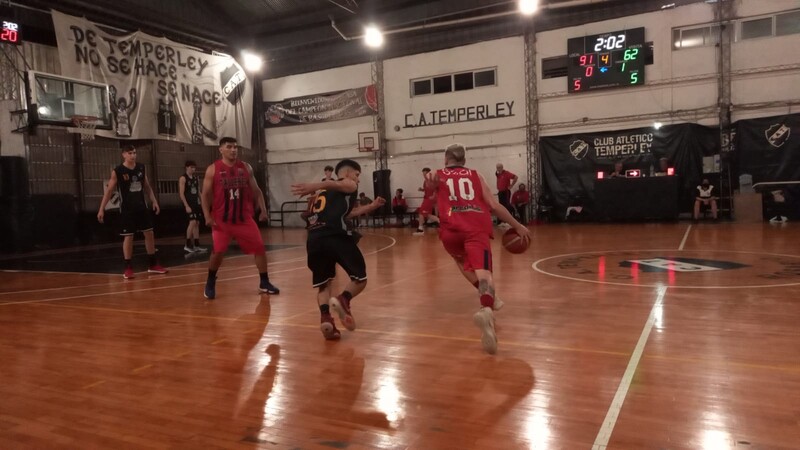 Mat&iacute;as Medrano fue el m&aacute;ximo anotador del partido con 21 tantos.