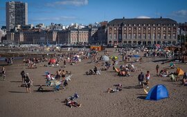 Imagen de El Gobierno espera una "temporada de verano hist&oacute;rica"