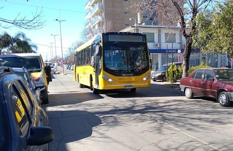 Imagen de Ratifican paro de choferes de colectivos para este viernes