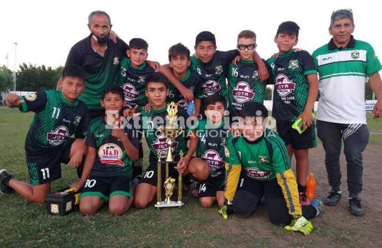 Imagen de La categor&iacute;a 2009 de Manos Dadas gan&oacute; y se coron&oacute; con el m&aacute;ximo t&iacute;tulo de la Liga del Litoral.