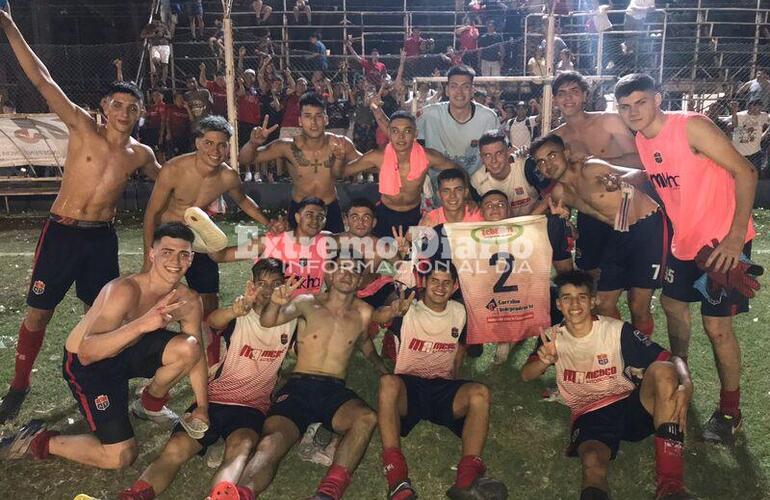 La Sub 21 del "Gato" festejando la clasificación a la final