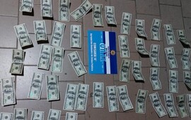 Imagen de Vendi&oacute; su Play Station 5 y lo estafaron con d&oacute;lares falsos
