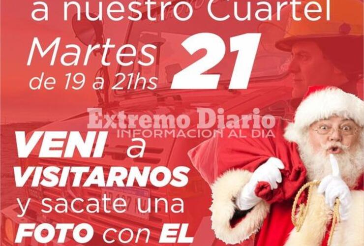 Imagen de Papá Noel en el Cuartel de Bomberos