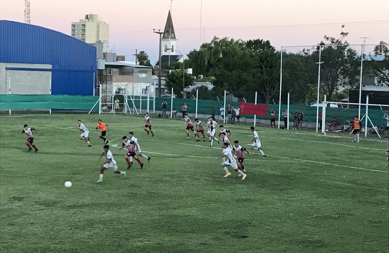 Imagen de Sub 21: Unión le ganó de visitante a Talleres 3 a 2 en la final de ida