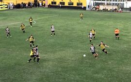 Imagen de Final Ida: Empalme Central y Uni&oacute;n empataron 0 a 0 en la primera Final en el Am&eacute;rico Camilletti.
