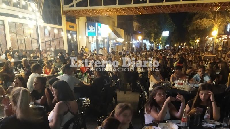 Imagen de Todo lleno: as&iacute; se vivi&oacute; la nueva jornada de Shopping a Cielo Abierto