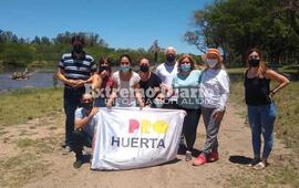 Stangoni junto a promotores regionales