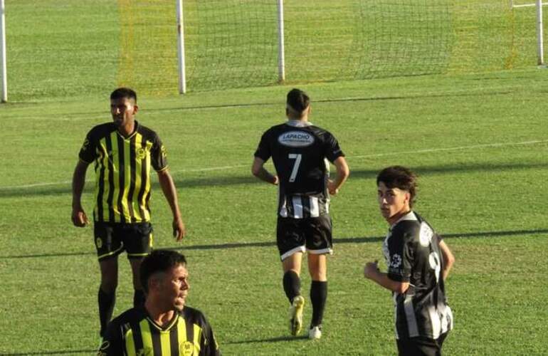 El "Panza" y el "Canalla" juegan la final de vuelta (Foto: Juveniles Panza)