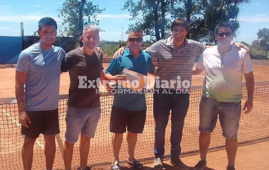 El aporte ser&aacute; destinado a la compra de la red de la nueva cancha de tenis