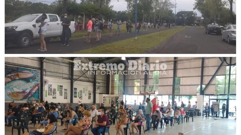 La cola para hisopados pas&oacute; el estacionamiento de supermercado Arcoiris