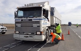 Imagen de Controles de vialidad: multas por m&aacute;s de 90 millones de pesos por exceso de cargas en camiones
