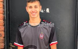Imagen de Ciro Aiello, el jugador de Asac que fue seleccionado por Chacarita Juniors