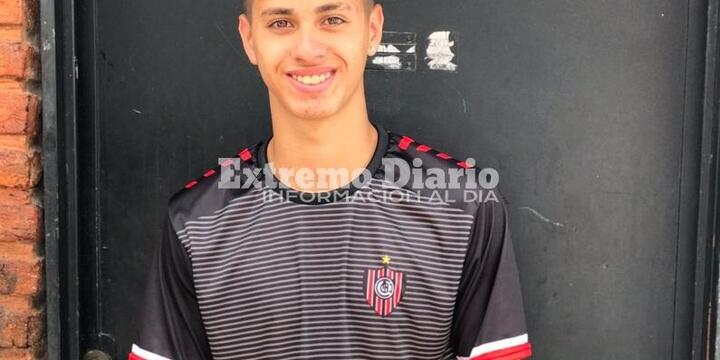 Imagen de Ciro Aiello, el jugador de Asac que fue seleccionado por Chacarita Juniors