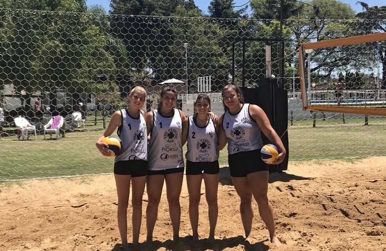 Imagen de Torneo de Beach Voley femenino y masculino en Uni&oacute;n