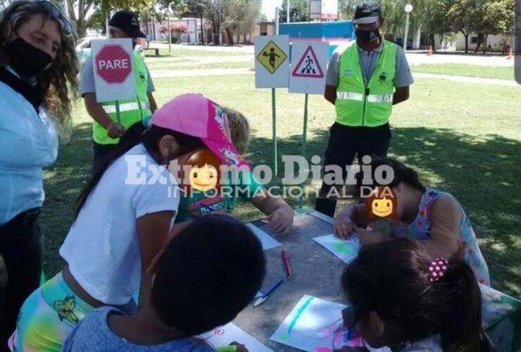 Personal de tránsito brindó la charla