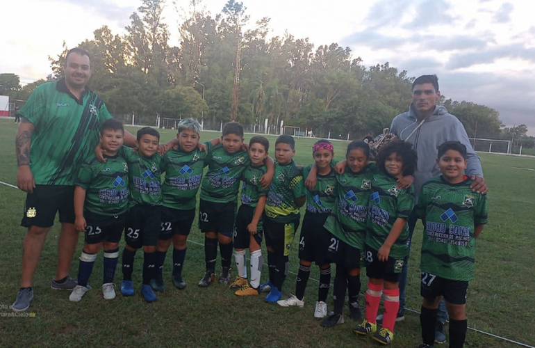 Imagen de Jornada amistosa de fútbol infantil entre Manos Dadas y Club A. Pavón.