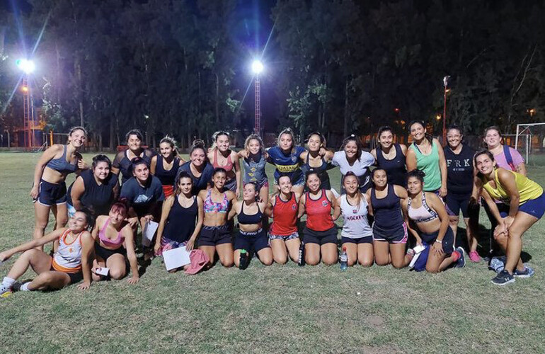 La primera división entrena junto a la Sub 18.