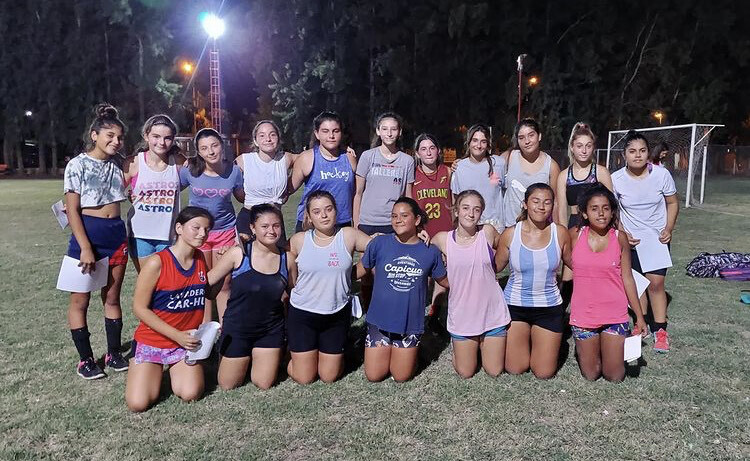 La sub 15 tiene gran convocatoria de jugadoras.