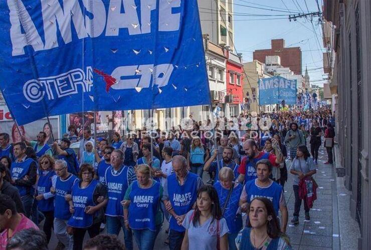 Imagen de Paritaria docente en Santa Fe: el aumento ofrecido ronda el 42% en cuatro tramos