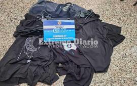 Imagen de Una detenida en San Martin y 9 de julio por robar trece prendas de un local comercial