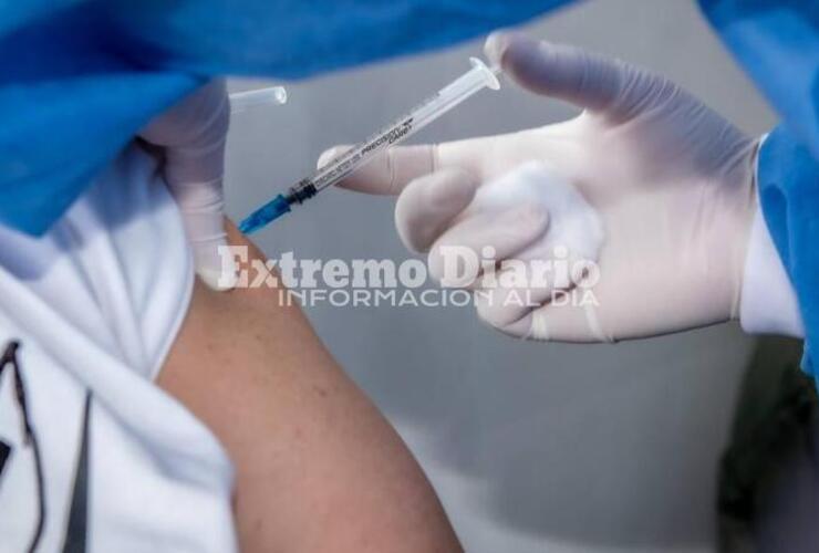 Imagen de Vacunación: La semana que viene comenzarán a aplicar la cuarta dosis adicional para grupos prioritarios