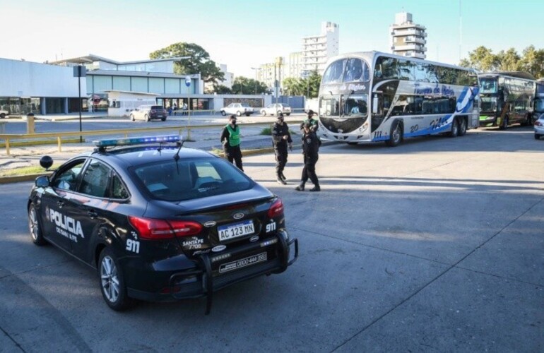 Gran despliegue en la zona. (Alan Monz&oacute;n / Archivo Rosario3)
