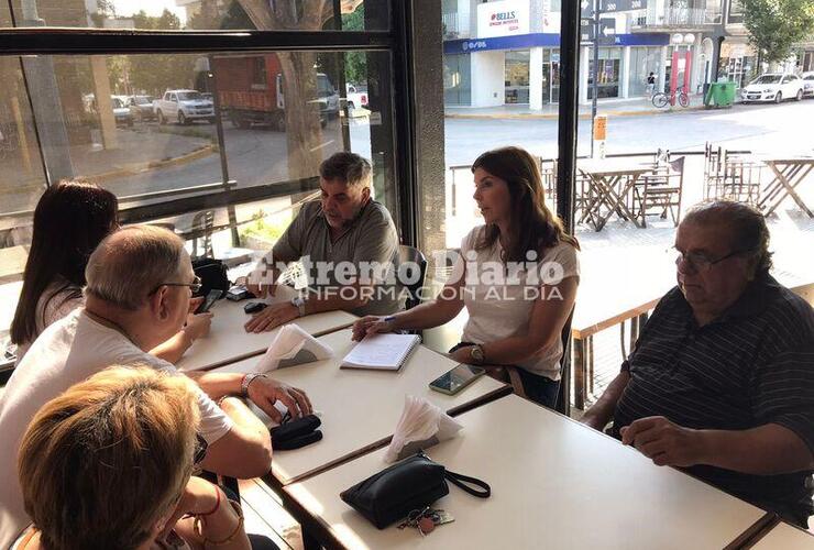 La diputada Germana Casas y Vanina Brancatto se reunieron con jubilados en nuestra ciudad hace algunos d&iacute;as